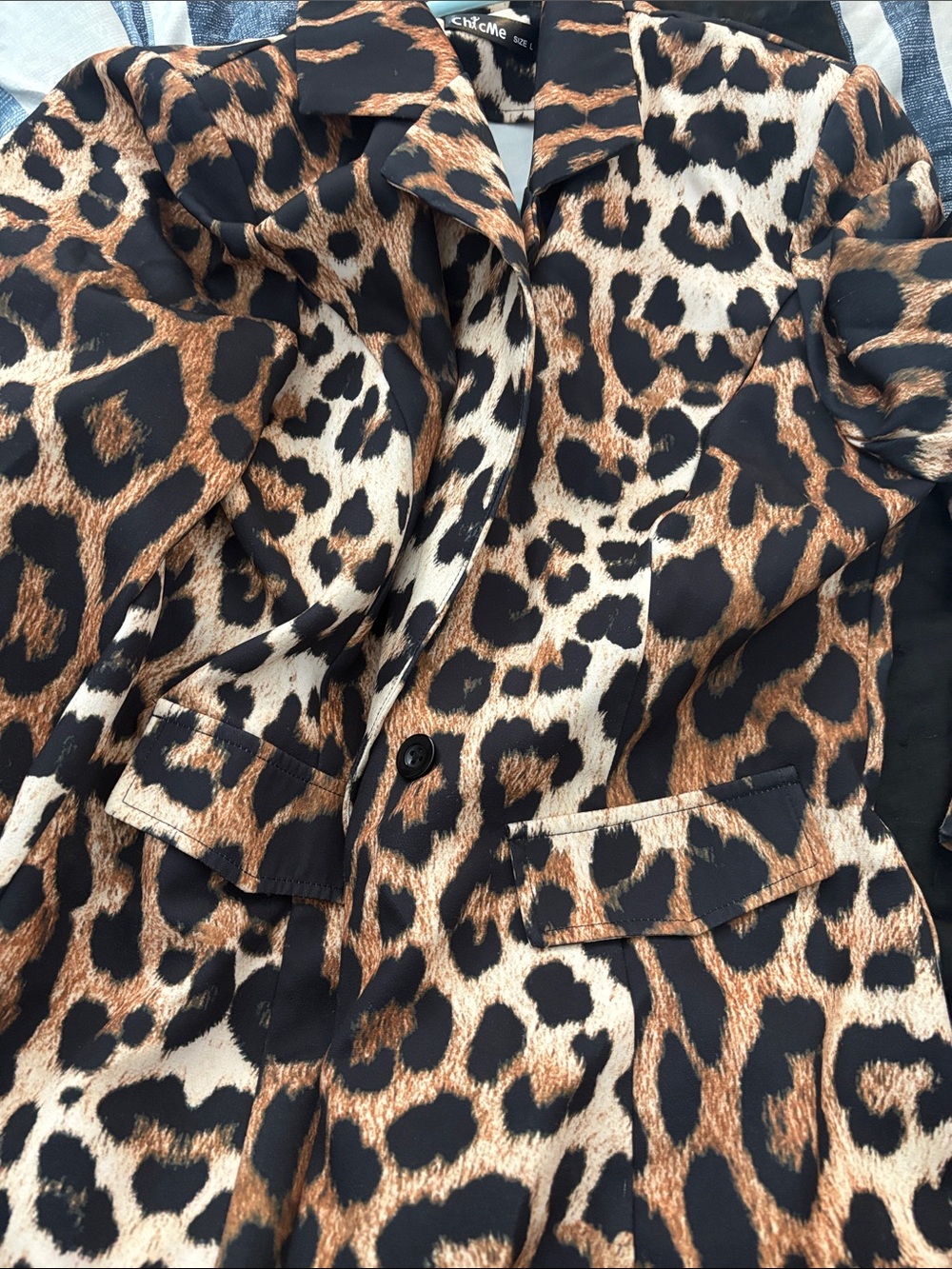 ChicMe Women’s Leopard Print Blazer And Mini skirt  Swt